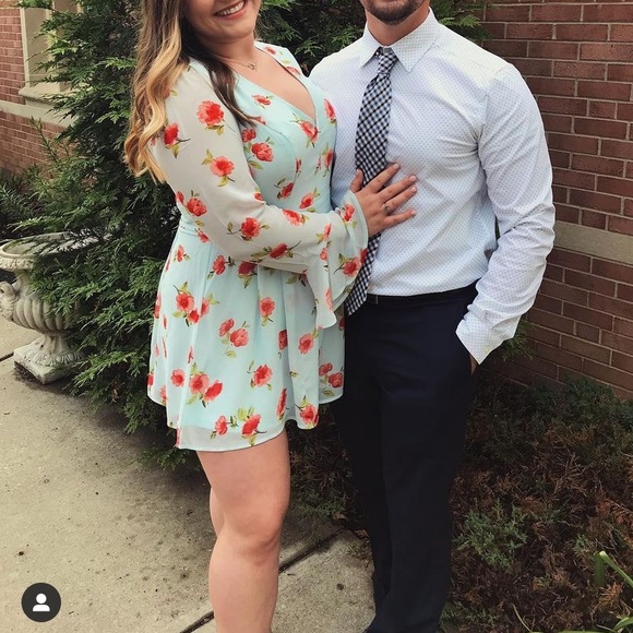 Forever 21 Floral Romper - Picture 2 of 5